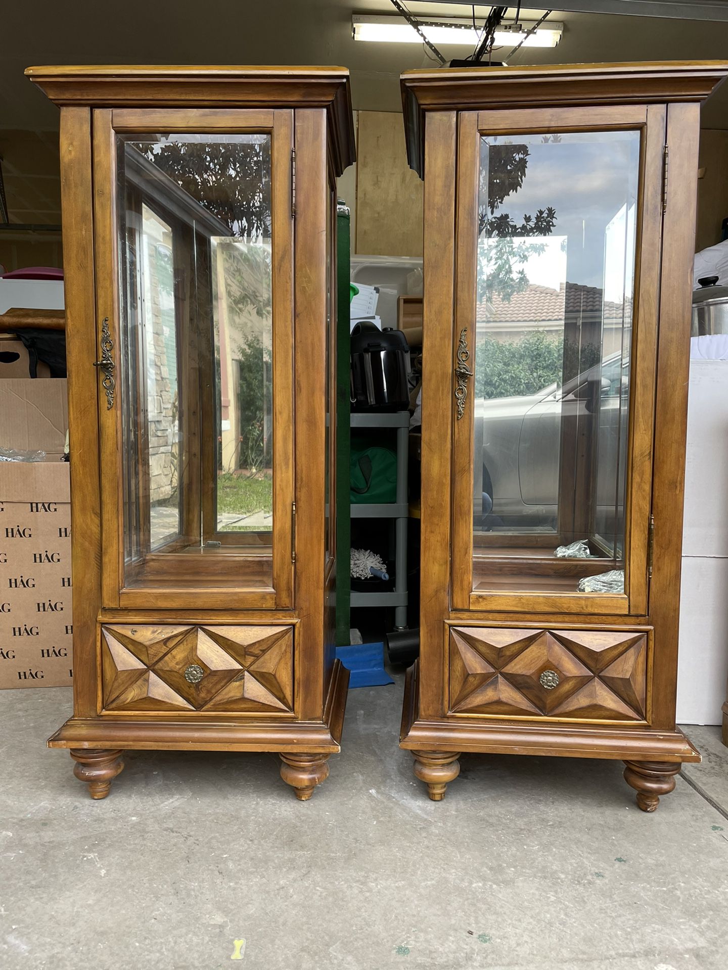 Gorgeous Book/display Case for Sale in San Rafael, CA - OfferUp