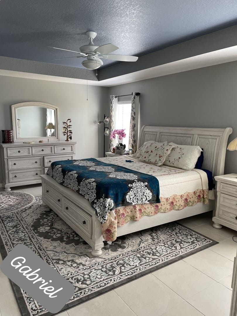 Brand New Ashley Bedroom Set Queen/King Bed Dresser Nightstand and Mirror 