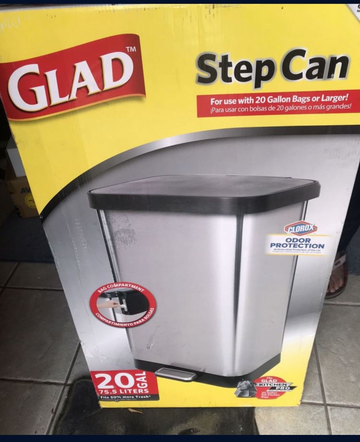 Glad Step Trash Can 