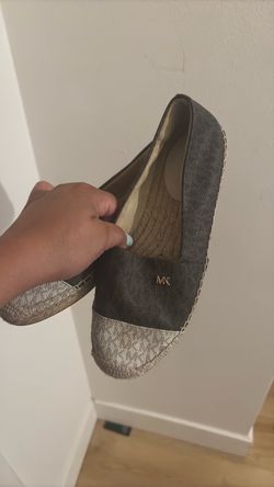 Barely used MK shoes