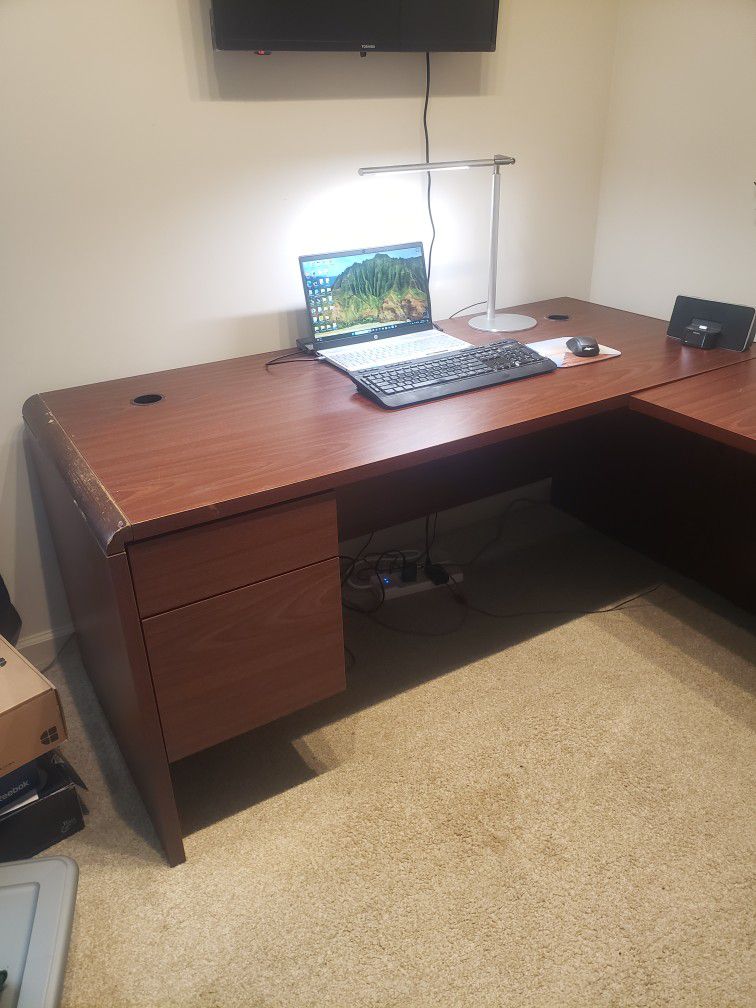 L Shaped Home/Office Desk