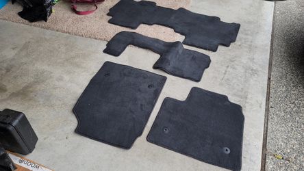 2026 Cadillac VISTIQ floor mats - 7 seater