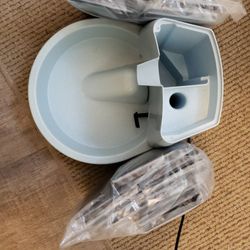 Petwell Fountain And Filters