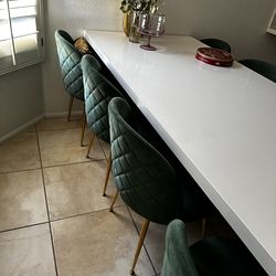 Dinning table