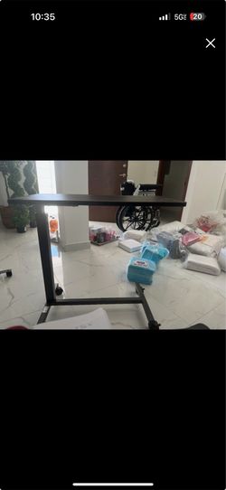 Medical adjustable table