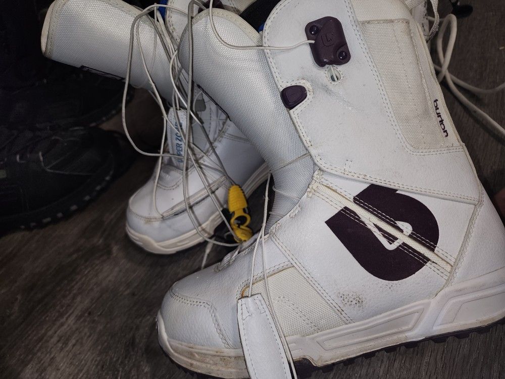 Burton 　MINT
スノーボードブーツ 女性用 ホワイト/グレー/パープル Burton Mint Snowboard Binding Review