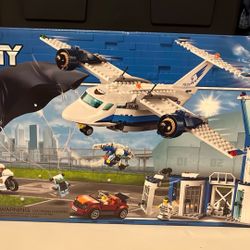 Lego Set 60210 Sky Police Air Base City New! Sealed! 529 Pieces!
