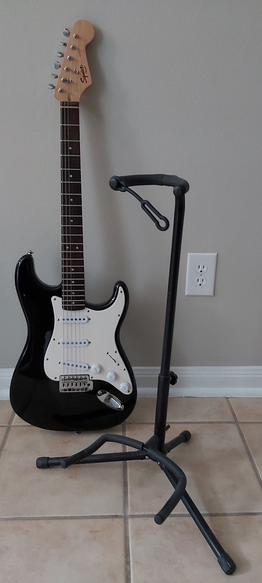 Squier Electric Guitar (with New Stand)