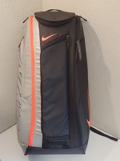 Acechar realeza Mucho Nike Court Tech 1 Tennis Racket Bag for Sale in Colorado Springs, CO -  OfferUp