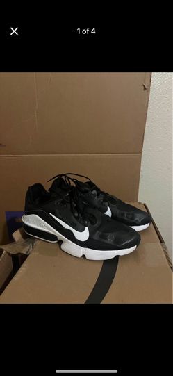 Women’s Nike AirMax Shoes (Size 9)