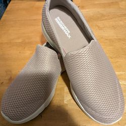 Kaptajn brie Stor Anvendt Women's Skechers Shoes Size 9 for Sale in Madisonville, TX - OfferUp