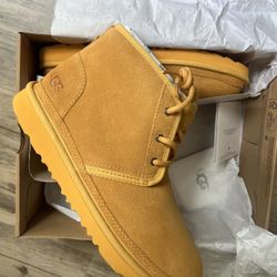 UGGS
