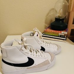 Nike Blazer Mid ‘77