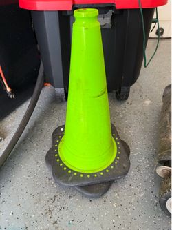 Landscaper cones