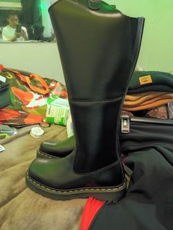 Women's doc martens size 6 knee high boots
