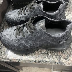 Gucci Sneakers 