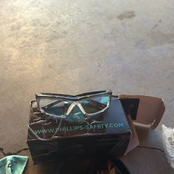 Phillips Safety Glasses 