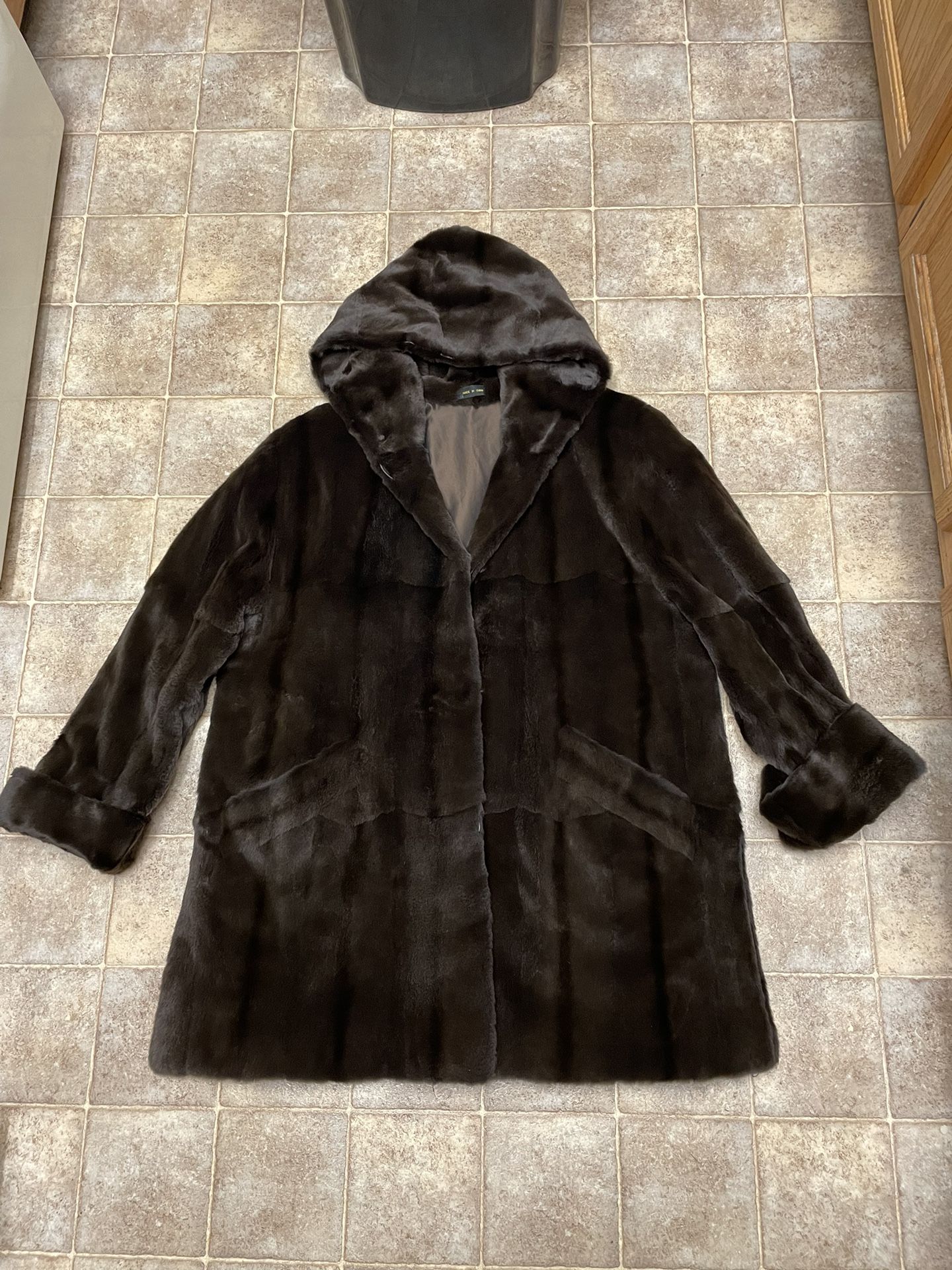Women’s 2x Chocolate Faux Fur Hooded Coat