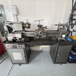 Logan Lathe 2557 VLH