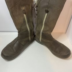 The North Face Primaloft Gray Distressed Leather Boots Size 8.5 