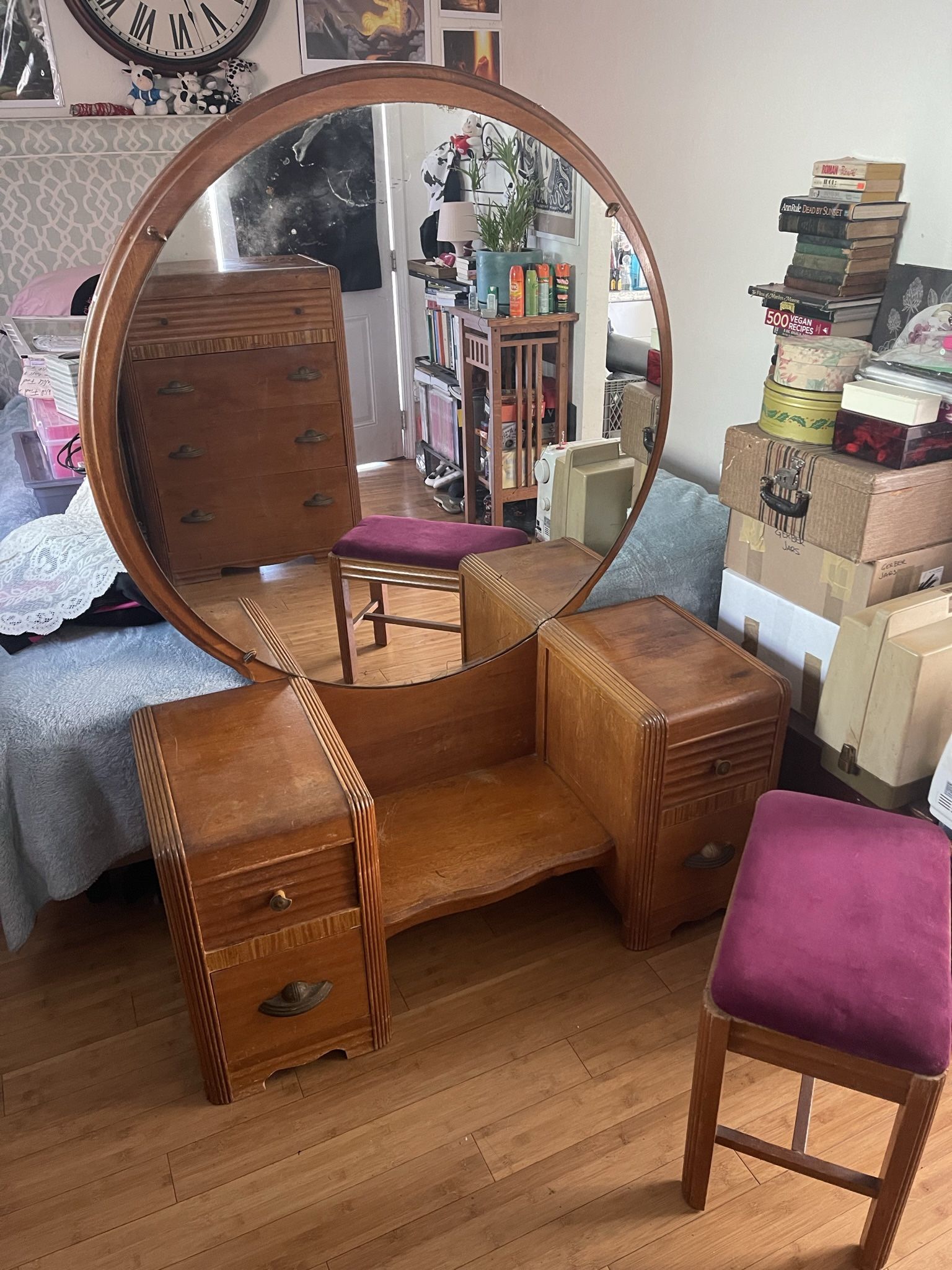 Antique vanity And Dresser Set