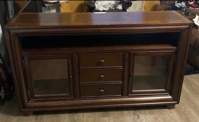 Tv stand