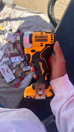 DeWalt DCF903B XTREME 12V MAX Brushless 3/8" Cordless Impact Wrench.