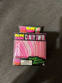 Candy cane swirl cube Needoh
