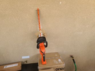 Black + Decker Hedge Trimmer 24" Brand New