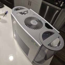 Vornado 2 Gal Humidifier 