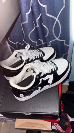 Black and white bapesta