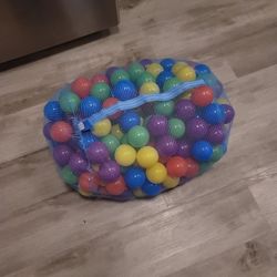 200 Ball Pit Balls