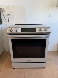 Samsung Bespoke 6.3 cu. ft. Smart Rapid Heat Induction Slide-In Range with Air Fry & Convection+