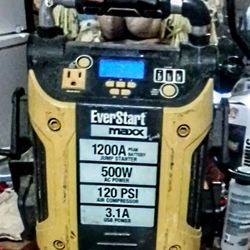 Everstart Battery Jumper And Power Station 