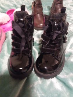 Size 5&6 toddler girl shoes 5pairs shoes bundle!