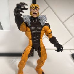 Marvel legend Sabertooth 