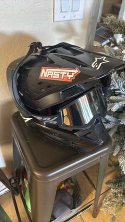 Dirt bike helmet