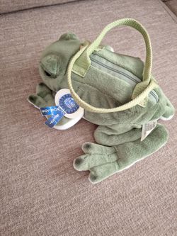 Frog Collectible Purse Plush Stuffed Animal Toy by Jaag. It “Ribbits”