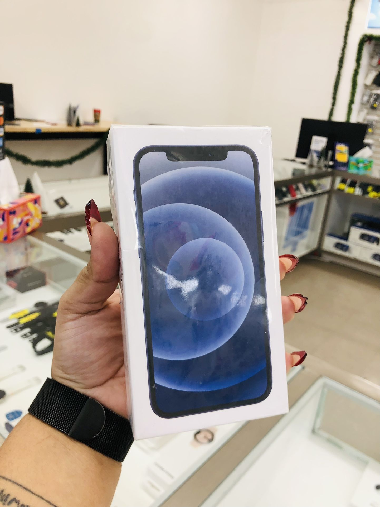 iPhone 12 64gb AT&T Cricket