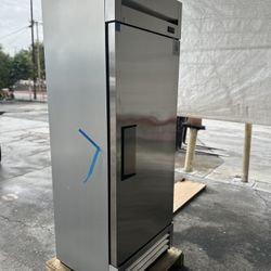 True T-19-HC 27" One Section Reach In Refrigerator, (1) Left Hinge Solid Door, 115v