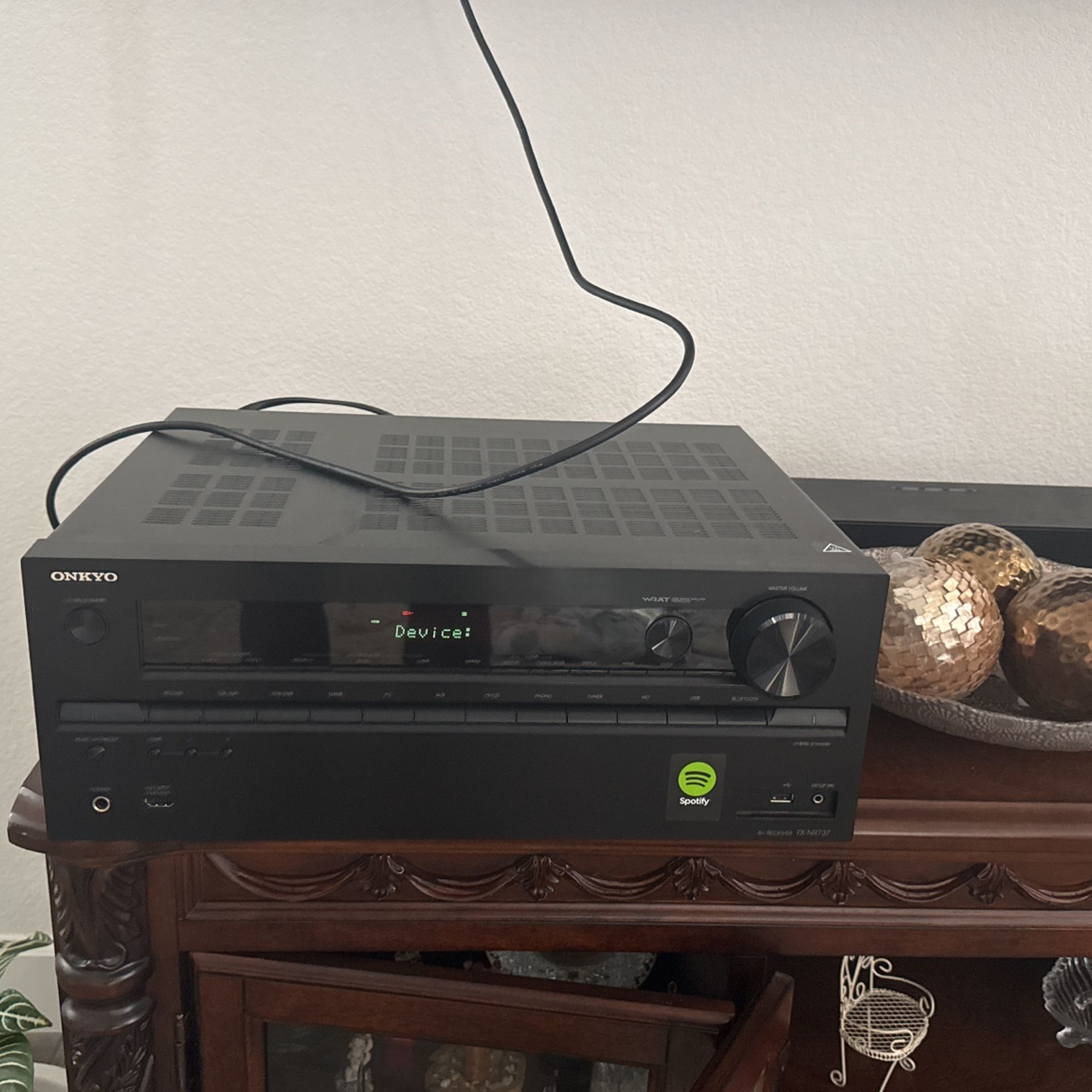 Onkyo Receiver TX-NR737