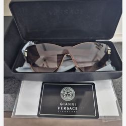 Woman’s Sun Glasses 