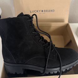 Lucky booties size 8