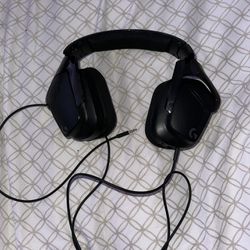 Headphones (XBOX, PLAY STATION, GAMERS)