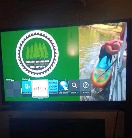 25" Smart Samsung TV With Remote