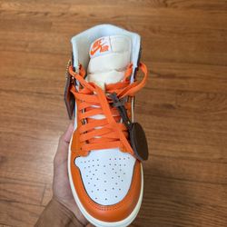 WMNS AIR JORDAN 1 RETRO HI OG SIZE 6.5W/5M