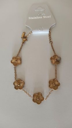 Gold Stainless Steel Flower Bracelet