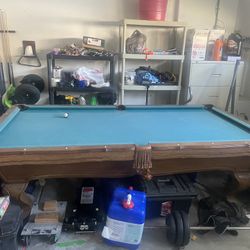 Full Sized Pool Table 
