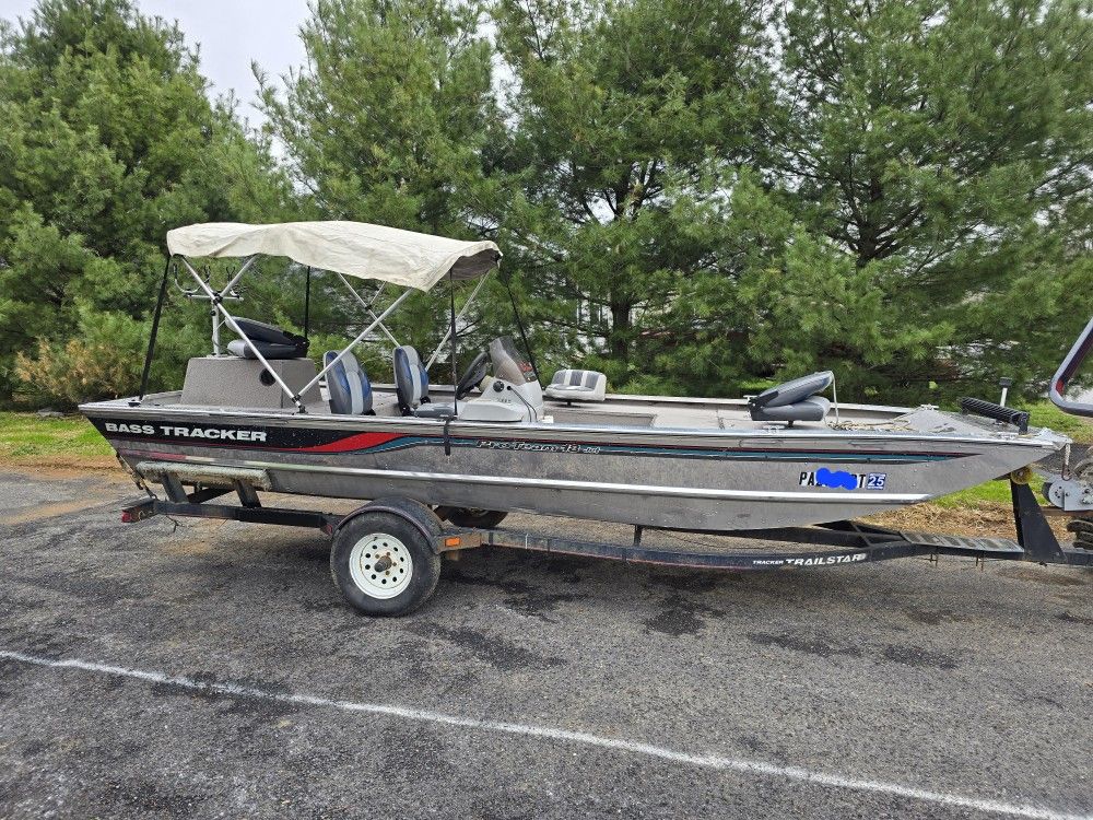 1996 Bass Tracker Inboard Jet