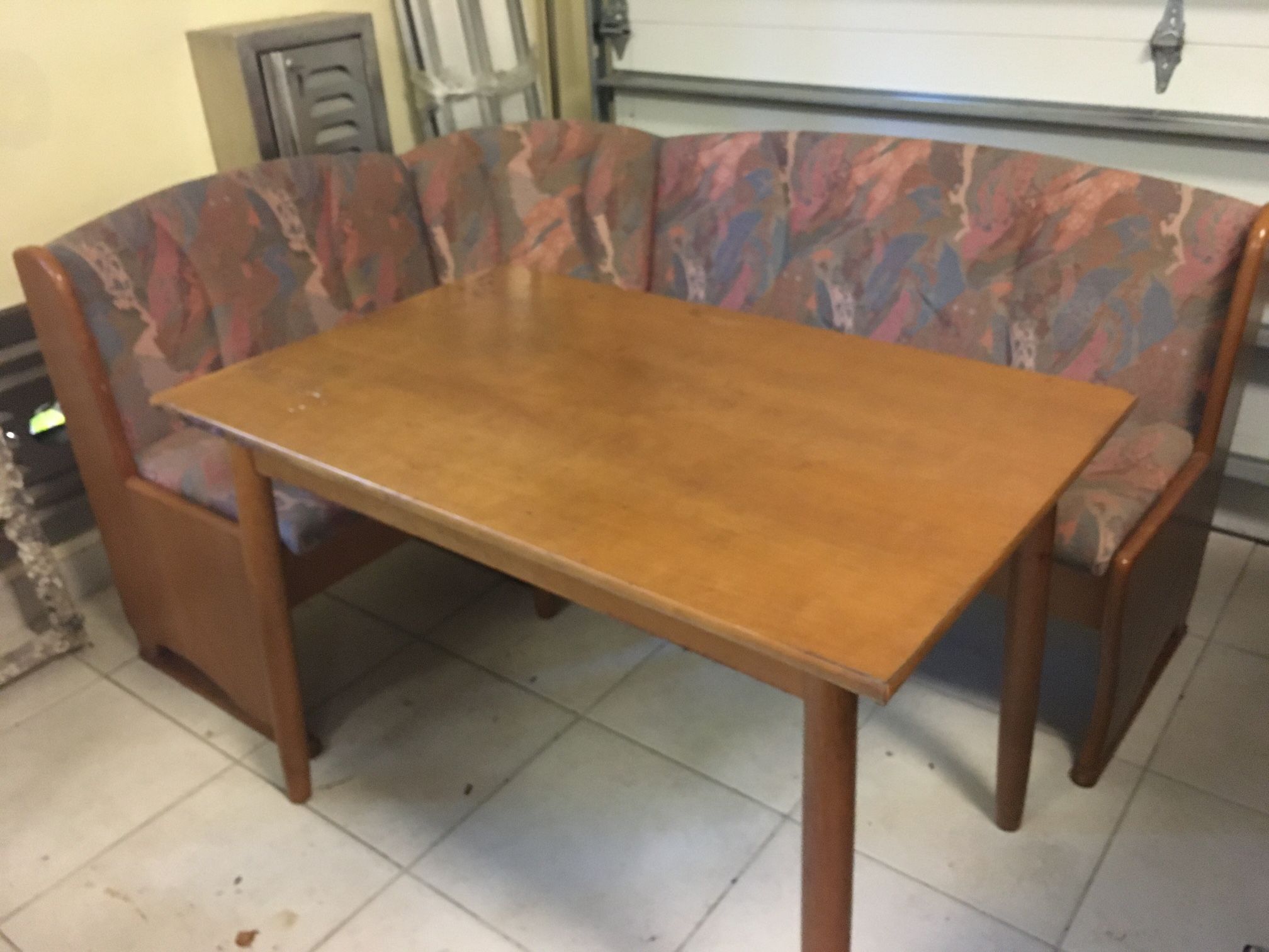 Kitchen Table and Corner Bench